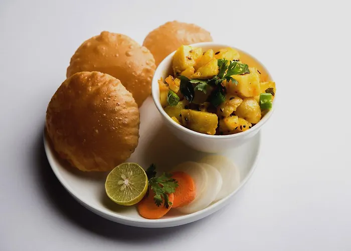 Townhouse Oak Ptc Indore Junction